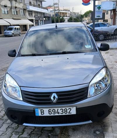 Renault Sandero 2010