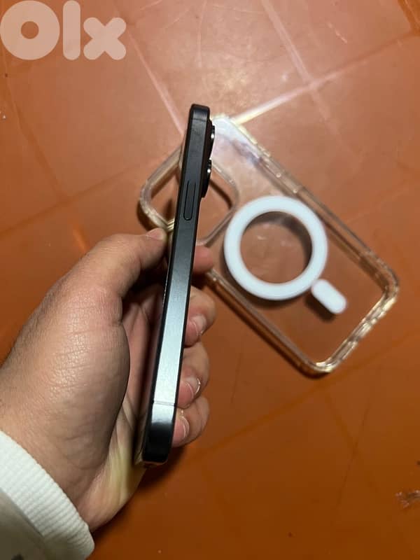 IPHONE 15 pro 256g battary 90% 2