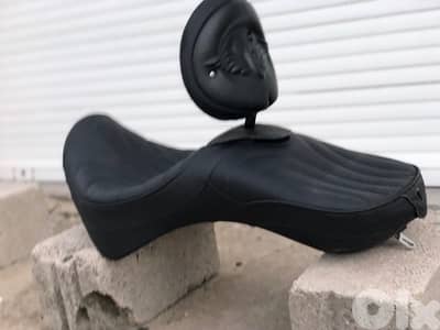 كرسي جلد مع سندة أميركية للدراجة هوندا شادو   750 موديل 2007 حتى 2015