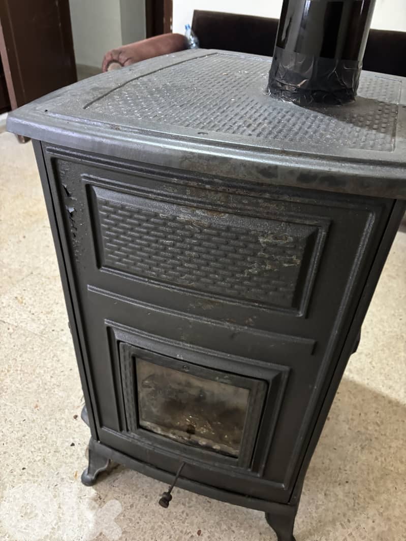 Wood Font fireplace 1