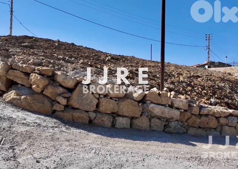 Prime Location Land In Bhamdoun For Sale / أرض في بحمدون للبيع 3