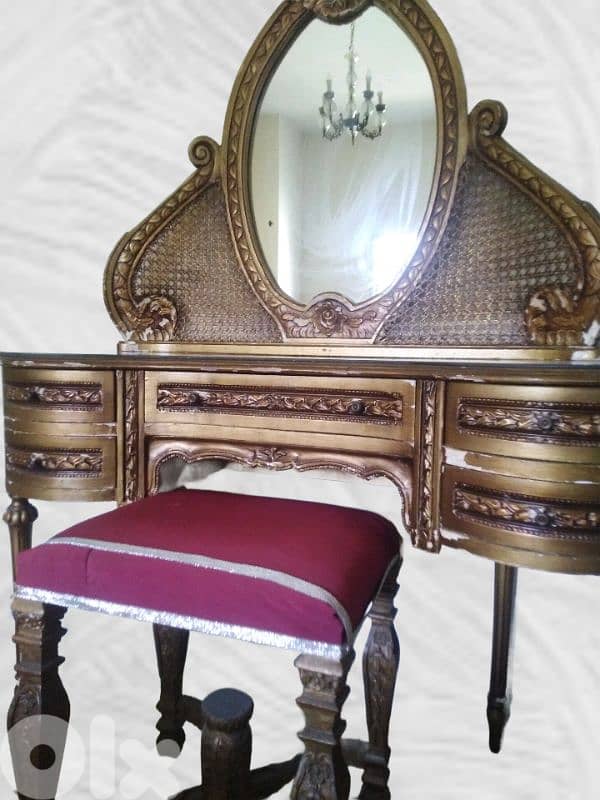 تخت انتيك فرنسي 1