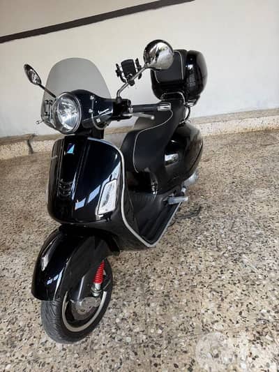 Vespa 300 gts