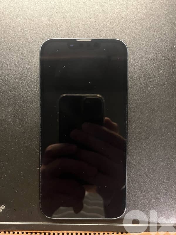 very clean iphone 13 2