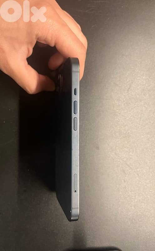 very clean iphone 13 3