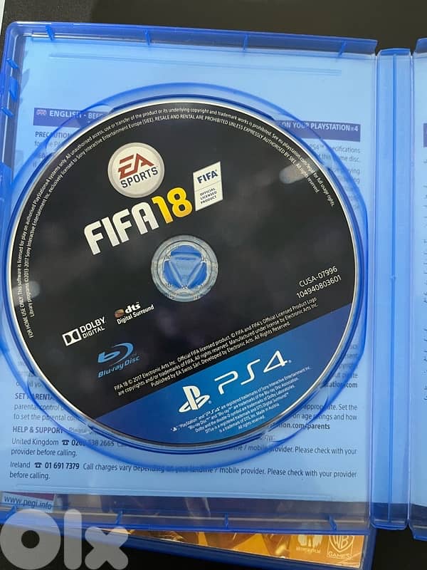 PS4 slim (500gb) with 4 CDs 4