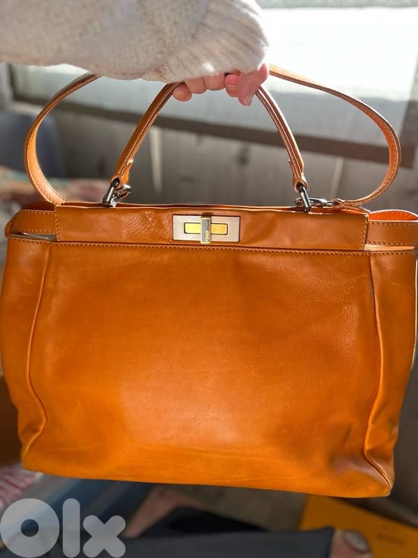 FENDI AUTHENTIC LARPE PEEKABOO 3