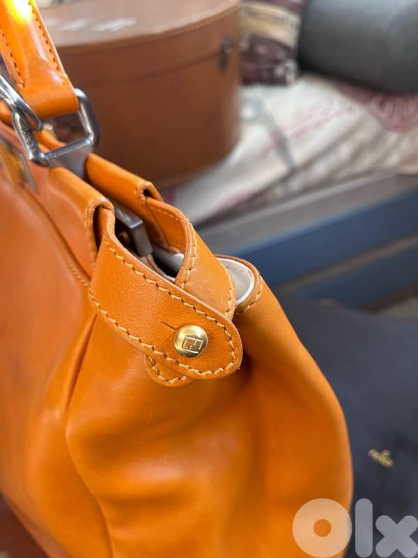 FENDI AUTHENTIC LARPE PEEKABOO 5