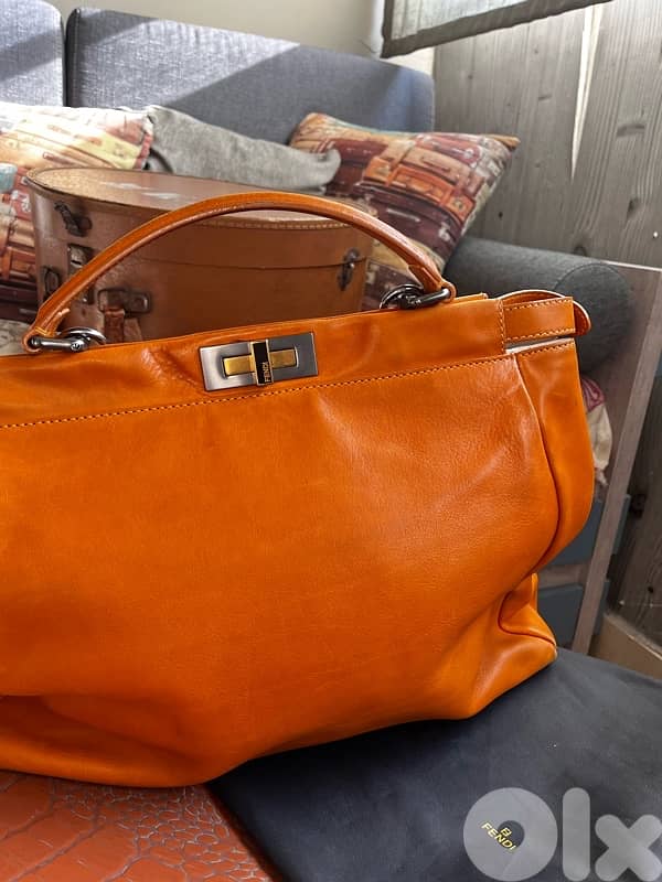 FENDI AUTHENTIC LARPE PEEKABOO 7