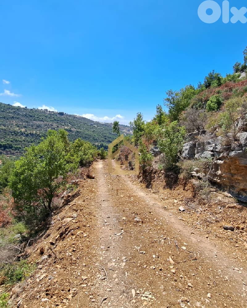 Land for sale in Batroun GH247 أرض للبيع في البترون 2
