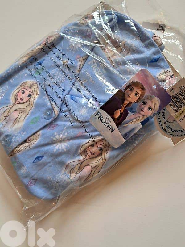 كرتوني ٢٠ كغ ملابس أطفال جديدة للبيع المصدر USA 6