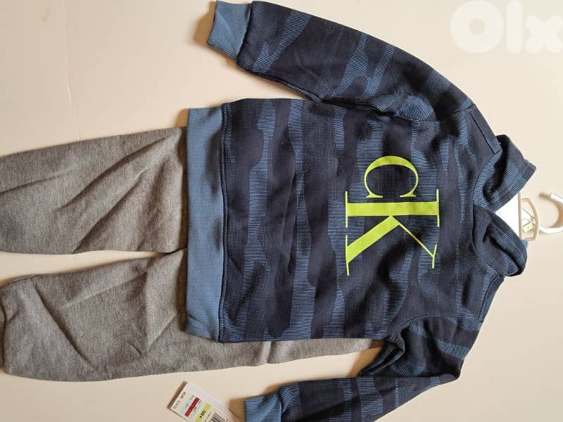 كرتوني ٢٠ كغ ملابس أطفال جديدة للبيع المصدر USA 12