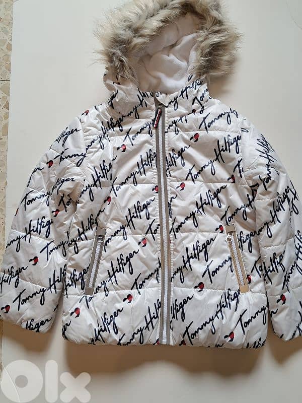 كرتوني ٢٠ كغ ملابس أطفال جديدة للبيع المصدر USA 13