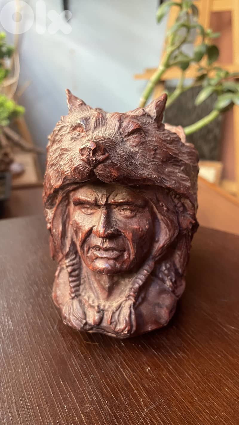 Resin wolf Native American pencil holder 1
