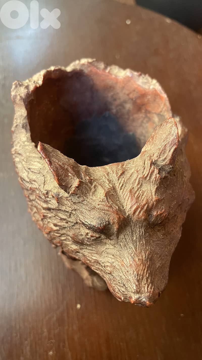 Resin wolf Native American pencil holder 3