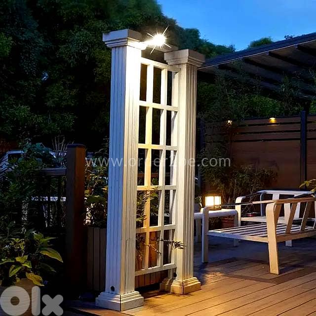 Smart Solar Clip-On Light: Motion Activated & Tool-Free Installation 5