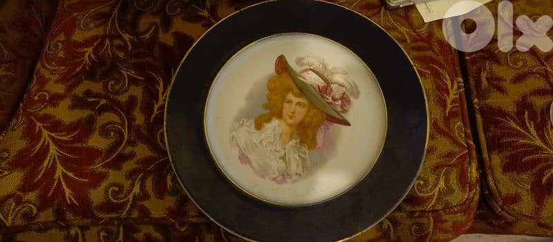 صحن قديم مختوم 1