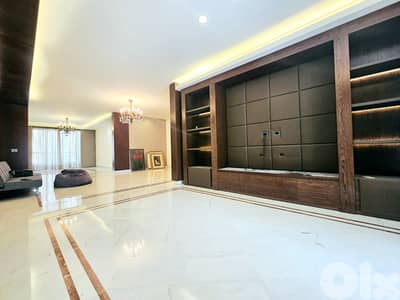 RA26-4676 Office 250 m² for Rent – Hamra, Beirut