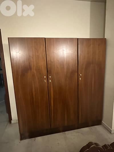 Vintage wood l bedroom