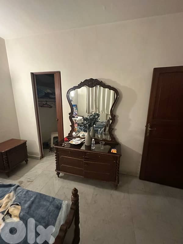 Vintage wood l bedroom 2