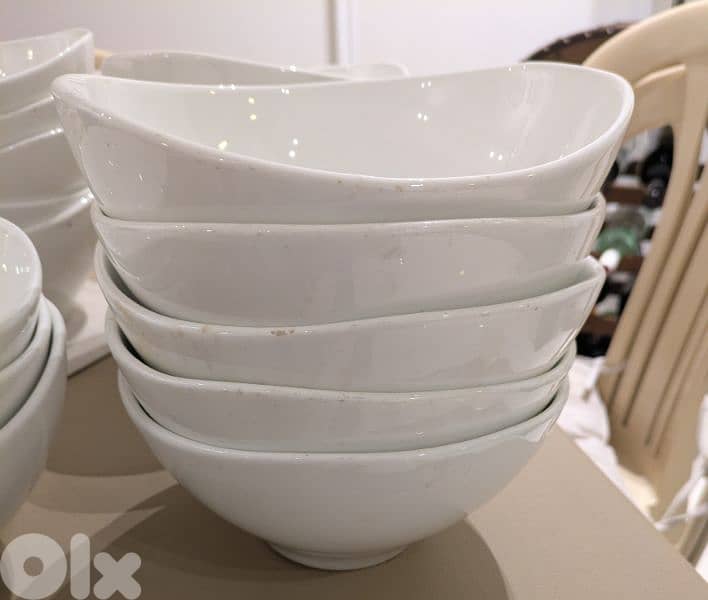 White kitchen Bowl / Jout Bid 1
