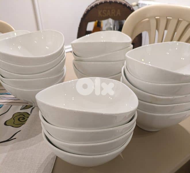 White kitchen Bowl / Jout Bid 3