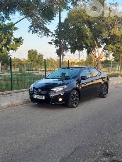 Toyota Corolla 2015s