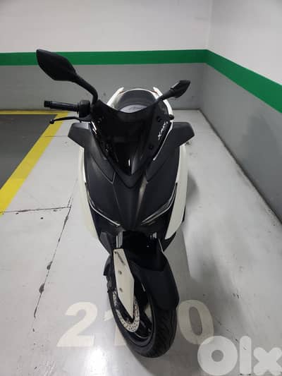 Yamaha XMAX