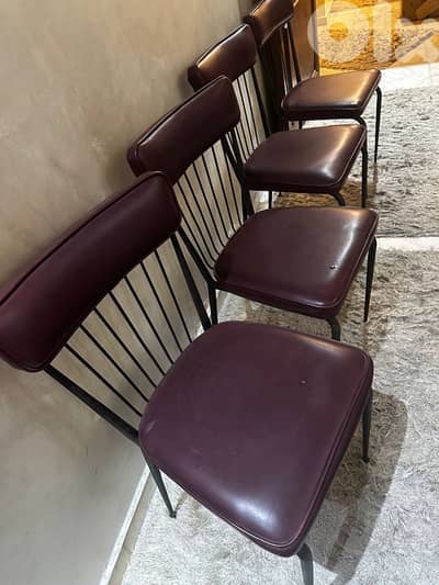 4 vintage leather chairs from 70's. 180$