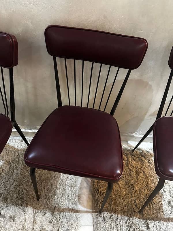 4 vintage leather chairs from 70's. 180$ 4