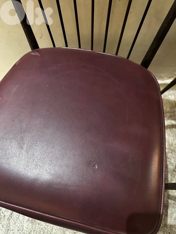 4 vintage leather chairs from 70's. 180$ 6