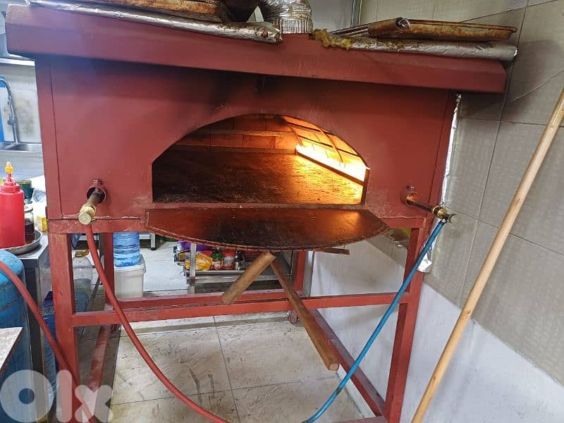 فرن مناقيش ورقاقة عجين بحالة ممتازة 3