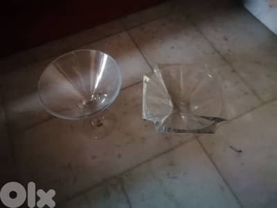 Vase/شروة ٣ قطع زجاج