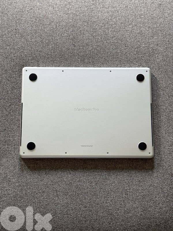 Apple MacBook Pro 14 in 2023 Silver M3 2