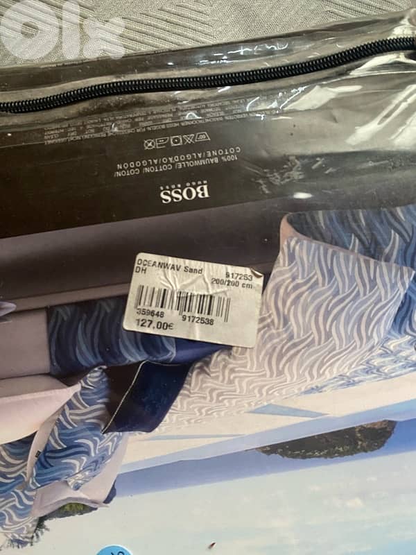 hugo boss Cover lit 1