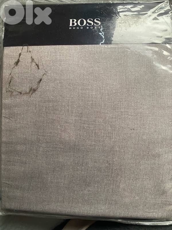 hugo boss Cover lit 2