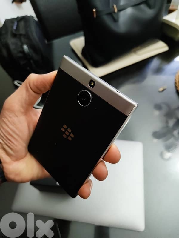 Limited Edition Red 8