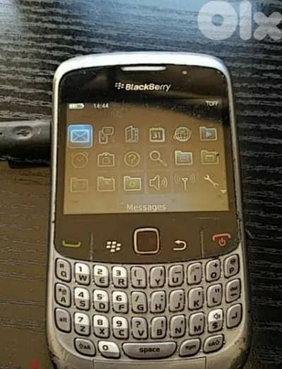 Old Blackberry Curve (read details) - Not Negotiable
