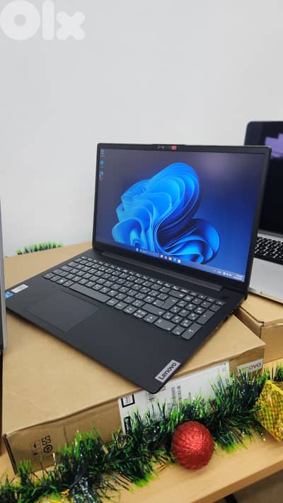 Laptop Lenovo V15