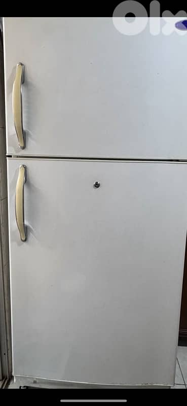 refrigerator براد 1