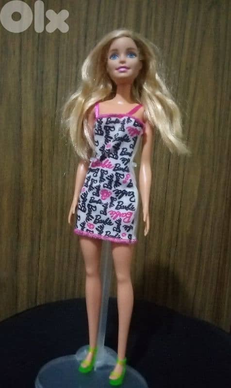 Barbie Mattel2015 as new doll wearing Millie face unflex legs style=17 1