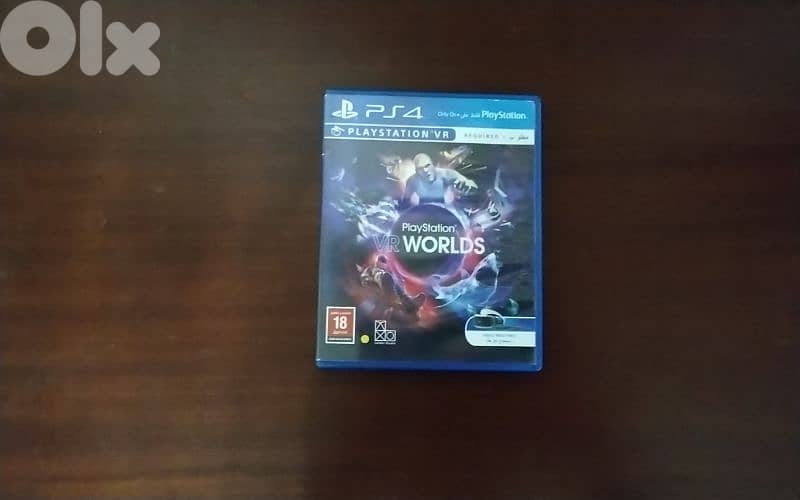 PlayStation 4 with Playstation VR version 1 [BOTH LIKE NEW] 4