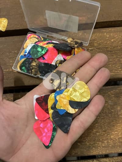 150 pcs Guitar Picks
