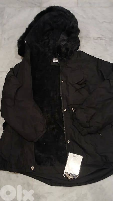 New Woman Black Furr Coat - still tag on it 9