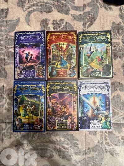 Land of Stories Paperback Set
