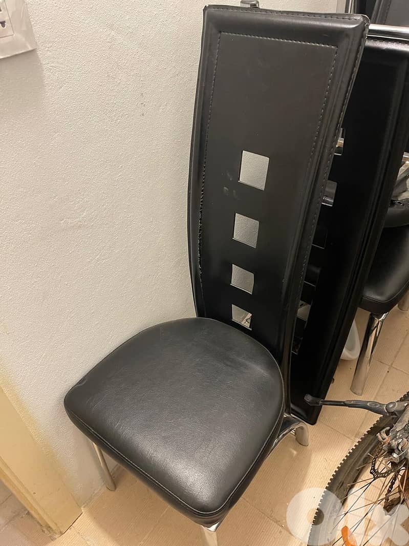 Modern Black Chairs (Set of 6) 1