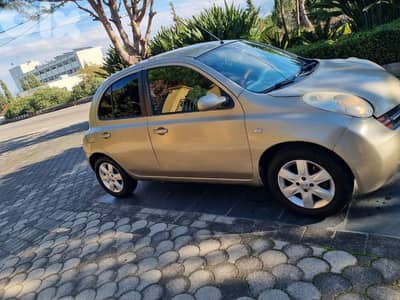 نيسان ميكرا 2004