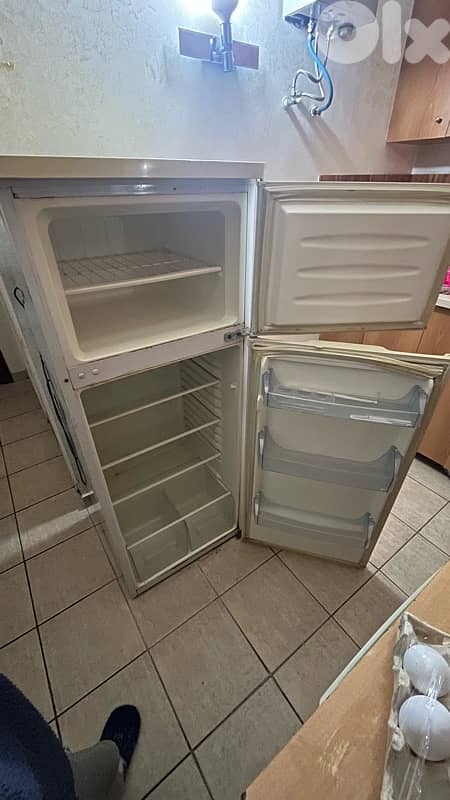 Hisense Fridge Very good condition Very good price all working 1
