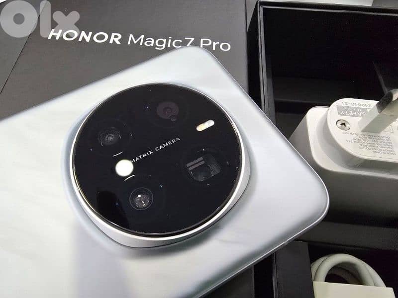 Honor Magic 7 Pro ( 512 Gb / 12 Ram ) Used Like New 1