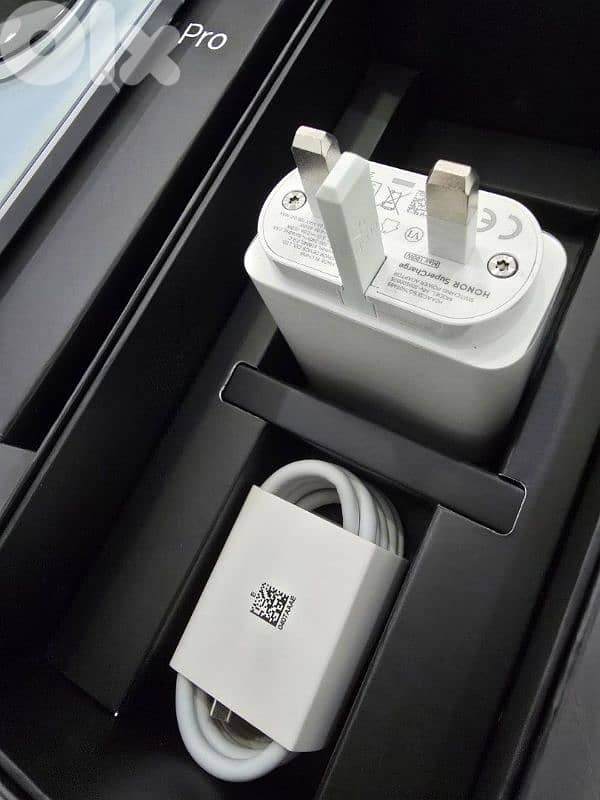 Honor Magic 7 Pro ( 512 Gb / 12 Ram ) Used Like New 3